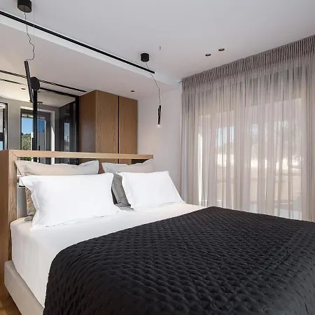 Searenity Villa *