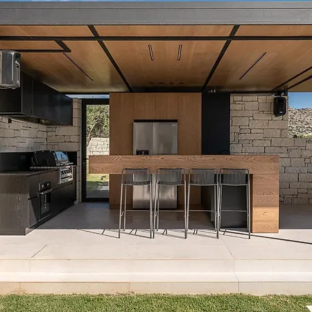 Villa Searenity - Balanced Harmony Of Blues By Etouri *