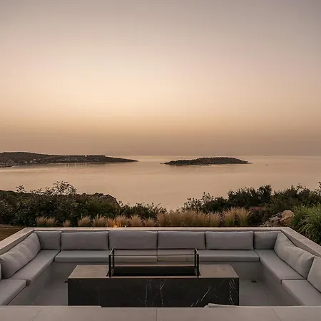 Searenity Villa *