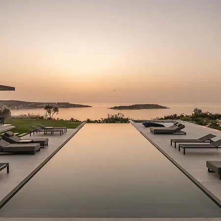 Villa Searenity - Balanced Harmony Of Blues By Etouri *